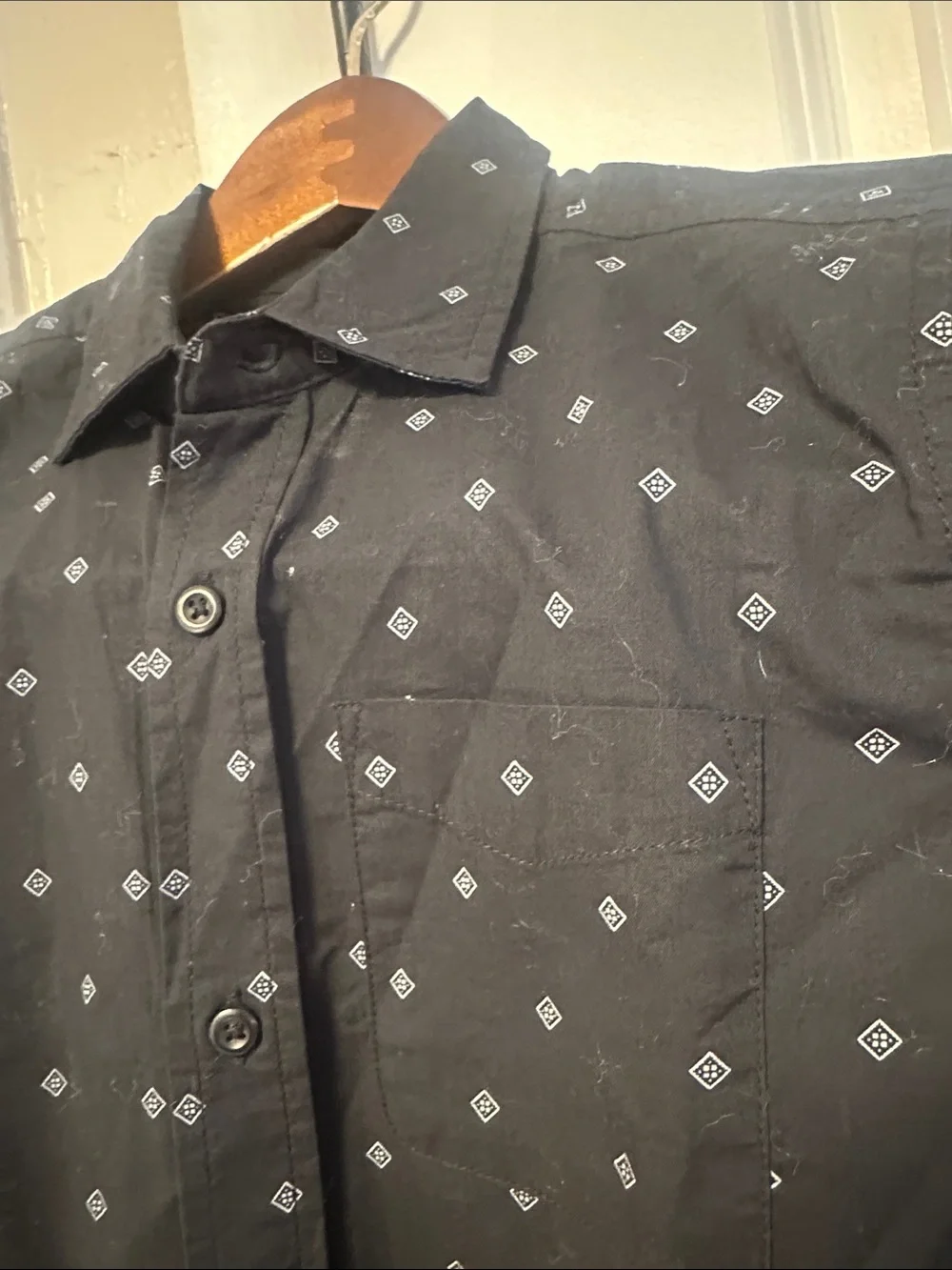 The Children's Place Black Button-Down Shirt with Small Diamond Print